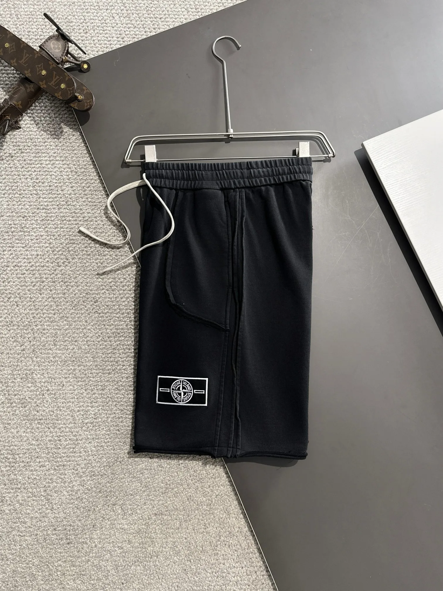 🅿️320 Next day shipping High-end goods Stone Island 2025 spring and summer new elastic band casual shorts, counter-customized fabrics, high breathability and comfort, impeccable details, brand element design concept, reflecting high quality. It feels delicate and soft! It presents a casual cut and the upper body shape is great! Size: M-4XL